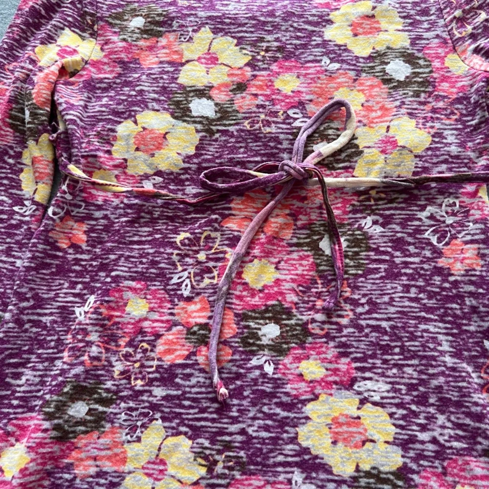 Justice kids girls long sleeve floral top size 8 sequins ruffle burnout tie back